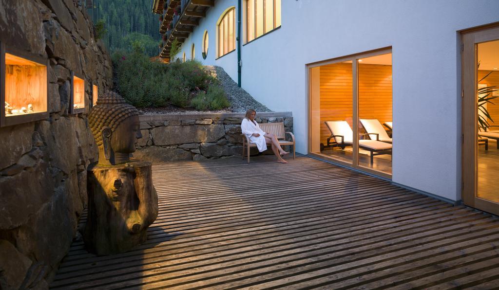 Defereggental Hotel & Resort Sankt Veit in Defereggen Exterior photo